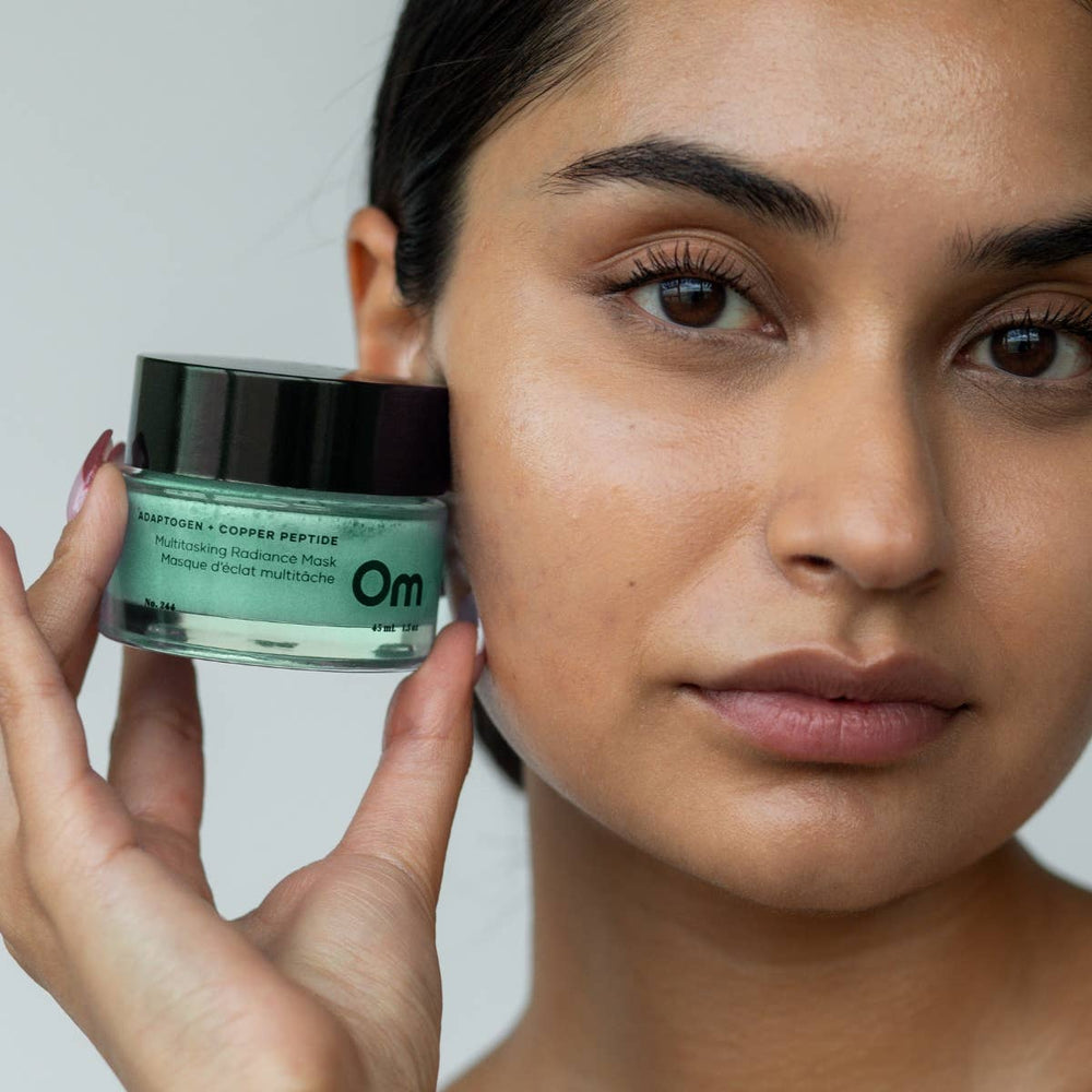 Om - Adaptogen + Copper Peptide Multitasking Radiance Mask