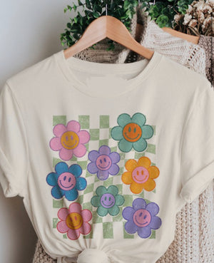 
                
                    Load image into Gallery viewer, Checkered Happy Face Flowers Retro Oversized T Shirt
                
            
